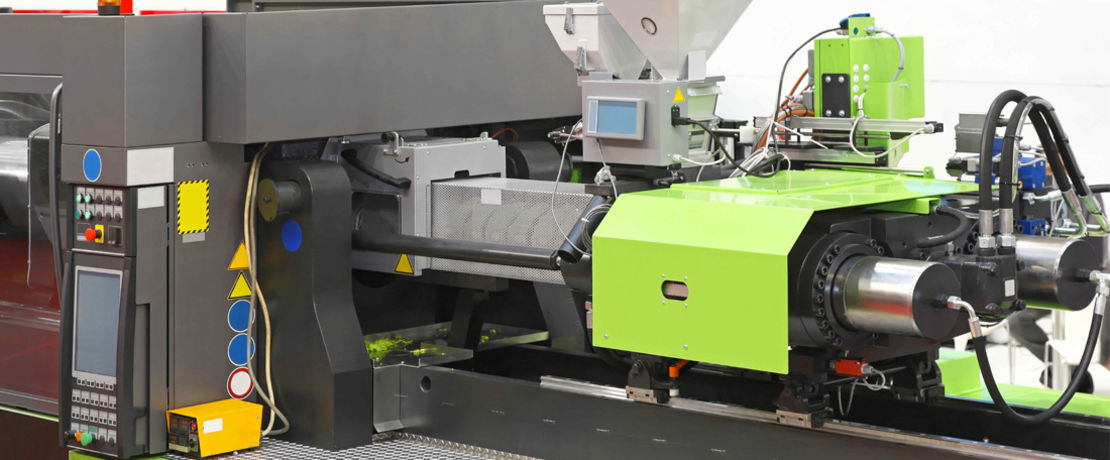 injection molding machine from the side